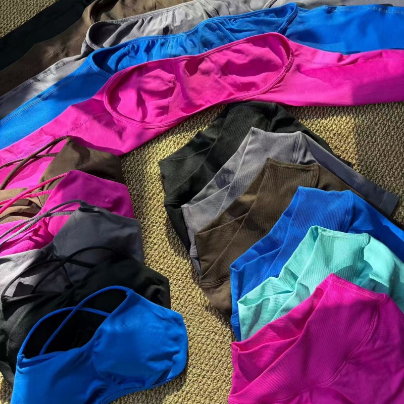 Sports Bra Racerback - Женский комплект для фитнеса: спортивный бюстгальтер
